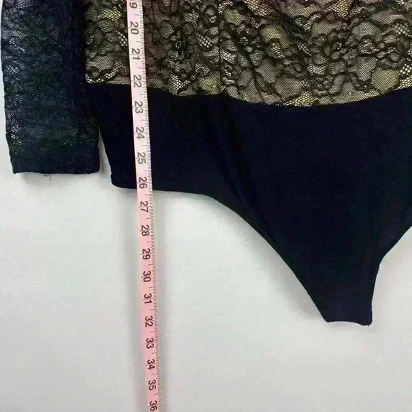 Torrid Bodysuit Black Lace Lined Stretch Long Sleeve Scoop Neck - Picture 8 of 9